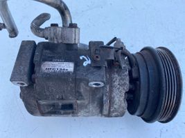 Toyota Avensis T220 Ilmastointilaitteen kompressorin pumppu (A/C) 4472203435