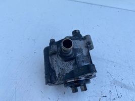 Toyota Avensis T220 Alipainepumppu 2930027010