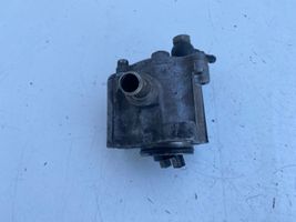 Toyota Avensis T220 Alipainepumppu 2930027010