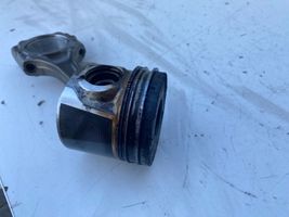 Toyota Avensis T220 Piston avec bielle 