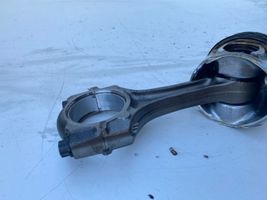 Toyota Avensis T220 Piston with connecting rod 