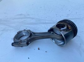 Toyota Avensis T220 Piston with connecting rod 