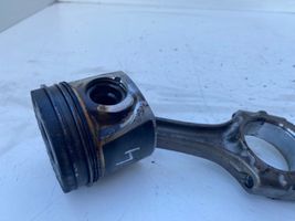 Toyota Avensis T220 Piston avec bielle 