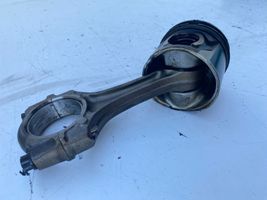 Toyota Avensis T220 Piston with connecting rod 