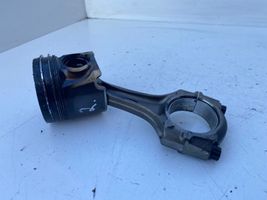 Toyota Avensis T220 Piston with connecting rod 