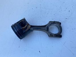 Toyota Avensis T220 Piston with connecting rod 