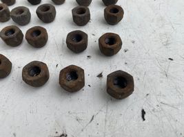 Toyota Previa (XR30, XR40) II Nuts/bolts 