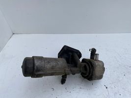 Volkswagen PASSAT B5.5 Supporto di montaggio del filtro dell’olio 038115389B