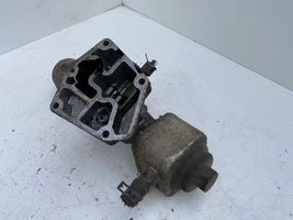 Volkswagen PASSAT B5.5 Supporto di montaggio del filtro dell’olio 038115389B