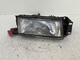 Mazda 323 Lampa przednia 11061303