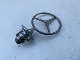 Mercedes-Benz 190 W201 Mostrina con logo/emblema della casa automobilistica 