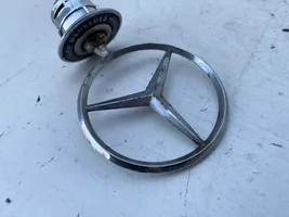 Mercedes-Benz 190 W201 Ražotāja emblēma 