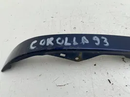 Toyota Corolla E100 Rivestimento sotto il faro/fanale 