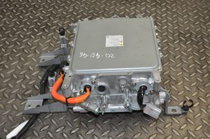 Mitsubishi Outlander Convertitore di tensione inverter W005T70271