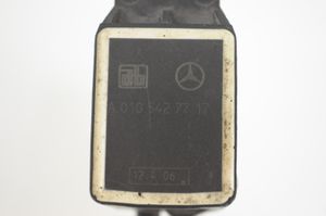 Mercedes-Benz ML W164 Sensore di livello di altezza della sospensione pneumatica anteriore (usato) A0105427717