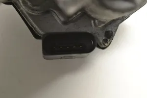 Audi Q3 8U Clapet d'étranglement 03L128063AC