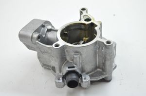 Volkswagen PASSAT B8 Vacuum pump 06L145100F