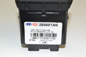 Hyundai ix35 Connettore plug in AUX 961102S000TAN