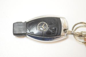 Mercedes-Benz CLS C219 Moottorinohjausyksikön sarja ja lukkosarja A6421508277