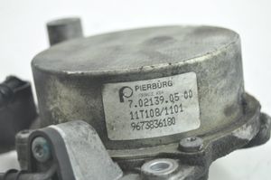 Ford Kuga I Pompe à vide 9673836180