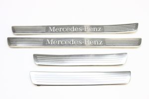 Mercedes-Benz GLE (W166 - C292) Set di rifiniture davanzale (interno) A1666860436