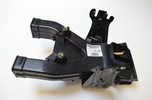 Mercedes-Benz GLE (W166 - C292) Motorino attuatore aria A1668301600