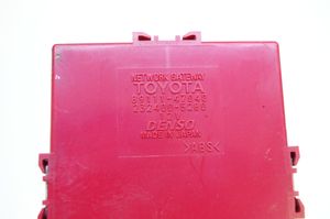 Toyota Prius (NHW20) Module de passerelle 8911147040