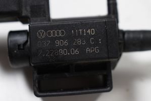 Audi A5 8T 8F Jarrupääsylinteri 037906283C