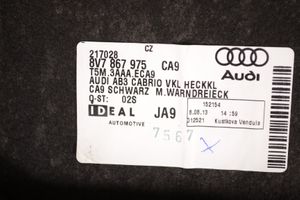 Audi A3 S3 8V Poszycie / Tapicerka tylnej klapy bagażnika 8V7867975