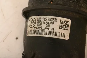Volkswagen Jetta VI Välijäähdyttimen jäähdytin 1K0145803BM