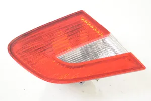 Skoda Superb B6 (3T) Lampy tylnej klapy bagażnika 3T5945093