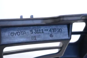Toyota Prius (XW30) Etupuskurin ylempi jäähdytinsäleikkö 5311147020