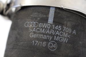 Audi A5 Tube d'admission de tuyau de refroidisseur intermédiaire 8W0145709A