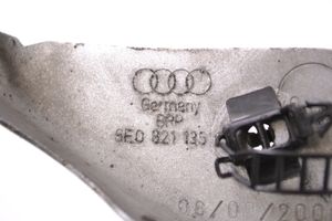 Audi A4 S4 B7 8E 8H Supporto di montaggio del parafango 8E0821135