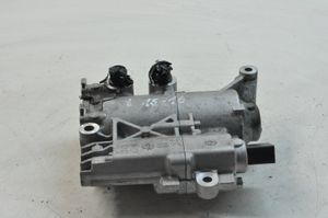 BMW 3 E92 E93 Oil pump 7573748