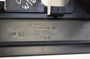 Mercedes-Benz GL X166 Отделочный щит панели (нижний) A1666801608