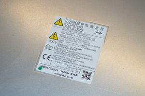 Mitsubishi Outlander Convertitore di tensione inverter W005T70271