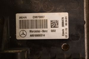 Mercedes-Benz SLK R172 Välijäähdyttimen jäähdytin A65110900314