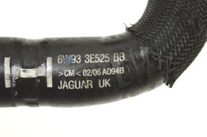 Jaguar XJ X350 Moottorin vesijäähdytyksen putki/letku 6W933E525BB
