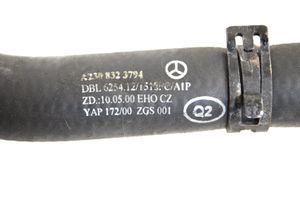 Mercedes-Benz SL R230 Moottorin vesijäähdytyksen putki/letku A2308323794