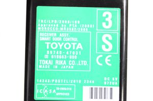 Toyota Prius (XW30) Sterownik / Moduł drzwi 8974047031