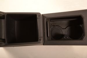 Volkswagen Golf Sportsvan Center console 