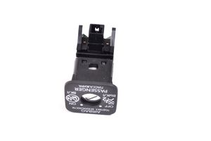 Toyota Land Cruiser (J150) Interruptor de encendido/apagado del airbag de pasajero 2091V98