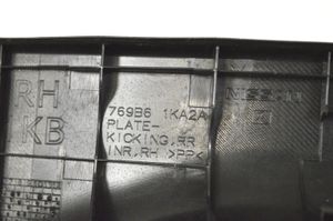 Nissan Juke I F15 Takaoven kynnyksen suojalista 769B61KA2A