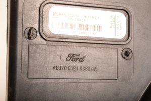 Ford Fiesta Jäähdyttimen jäähdytinpuhaltimen suojus C1B18C607AF
