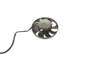 Ford Focus Hélice moteur ventilateur 3R114217