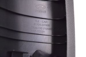 Hyundai Tucson TL Keskikonsolin takasivuverhoilu 81731D7000
