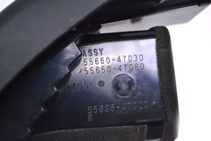 Toyota Prius (XW30) Dysze / Kratki nawiewu deski rozdzielczej 5566047080
