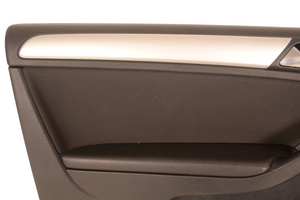 Volkswagen Golf VI Garniture de panneau carte de porte avant 5K7867011AE