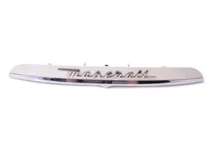 Maserati Ghibli Takaluukun rekisterikilven valon palkki 670010758